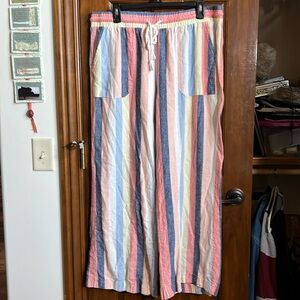 Multi colored women’s pants. Two pockets stretchy tie waist